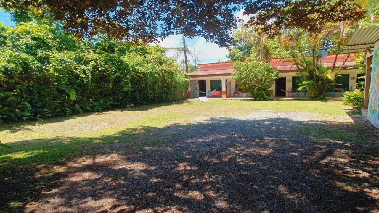 Cabinas Palmer Makanda Cahuita Εξωτερικό φωτογραφία